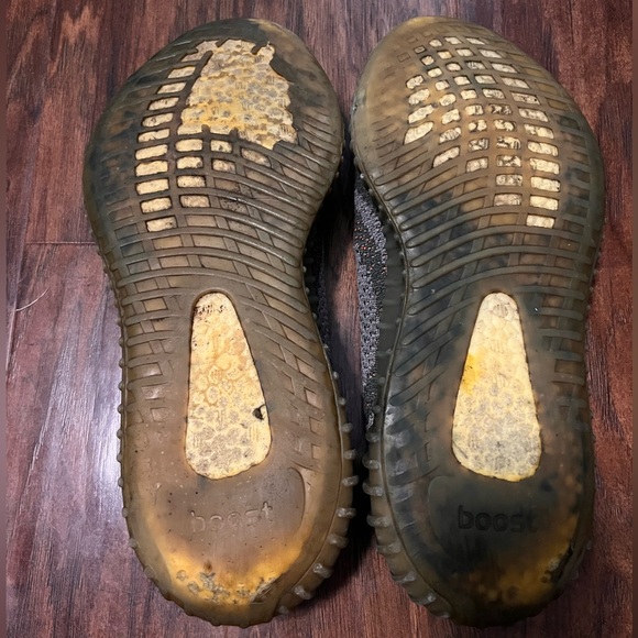 yeezy 350 beluga size 10 - Picture 7 of 8